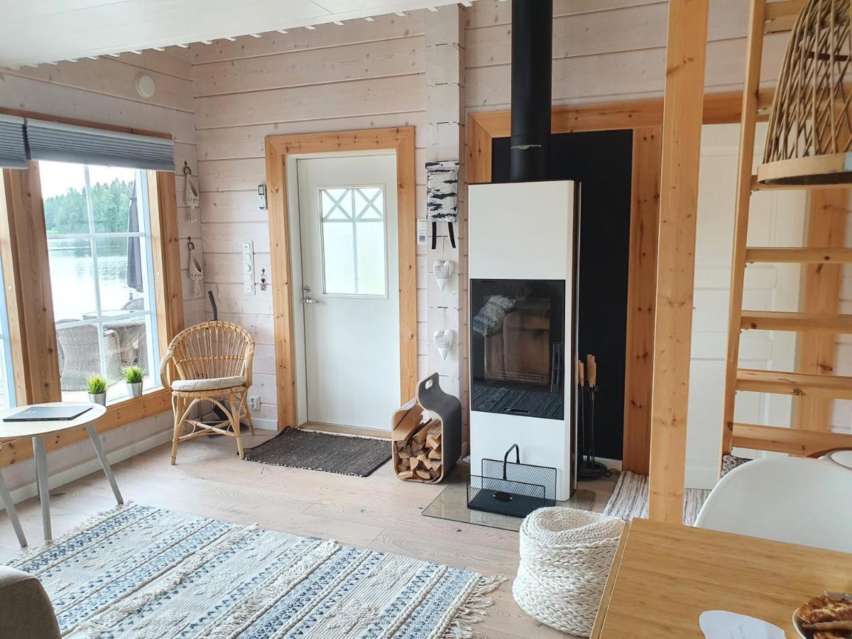 Stunning Log Cabin 45M2 On The Shore Of Kallavesi. Kuopio Ngoại thất bức ảnh