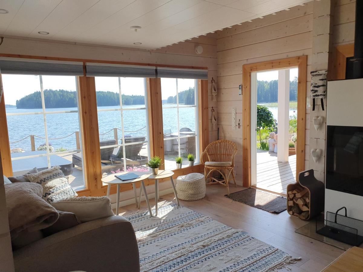 Stunning Log Cabin 45M2 On The Shore Of Kallavesi. Kuopio Ngoại thất bức ảnh