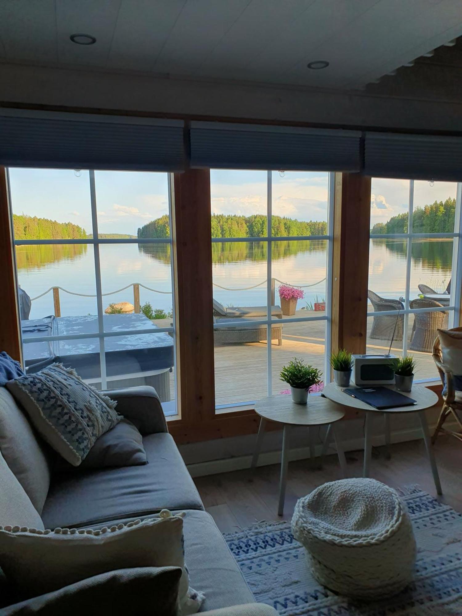Stunning Log Cabin 45M2 On The Shore Of Kallavesi. Kuopio Ngoại thất bức ảnh